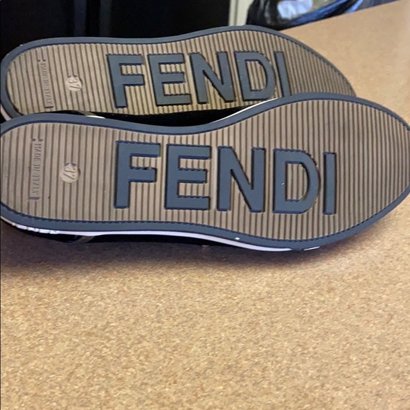 Fendi Sneakers - Picture 8 of 8